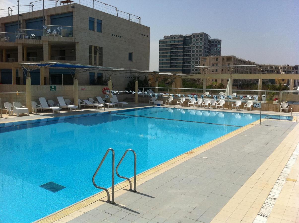 Last Minute Herzliya Bagian luar foto